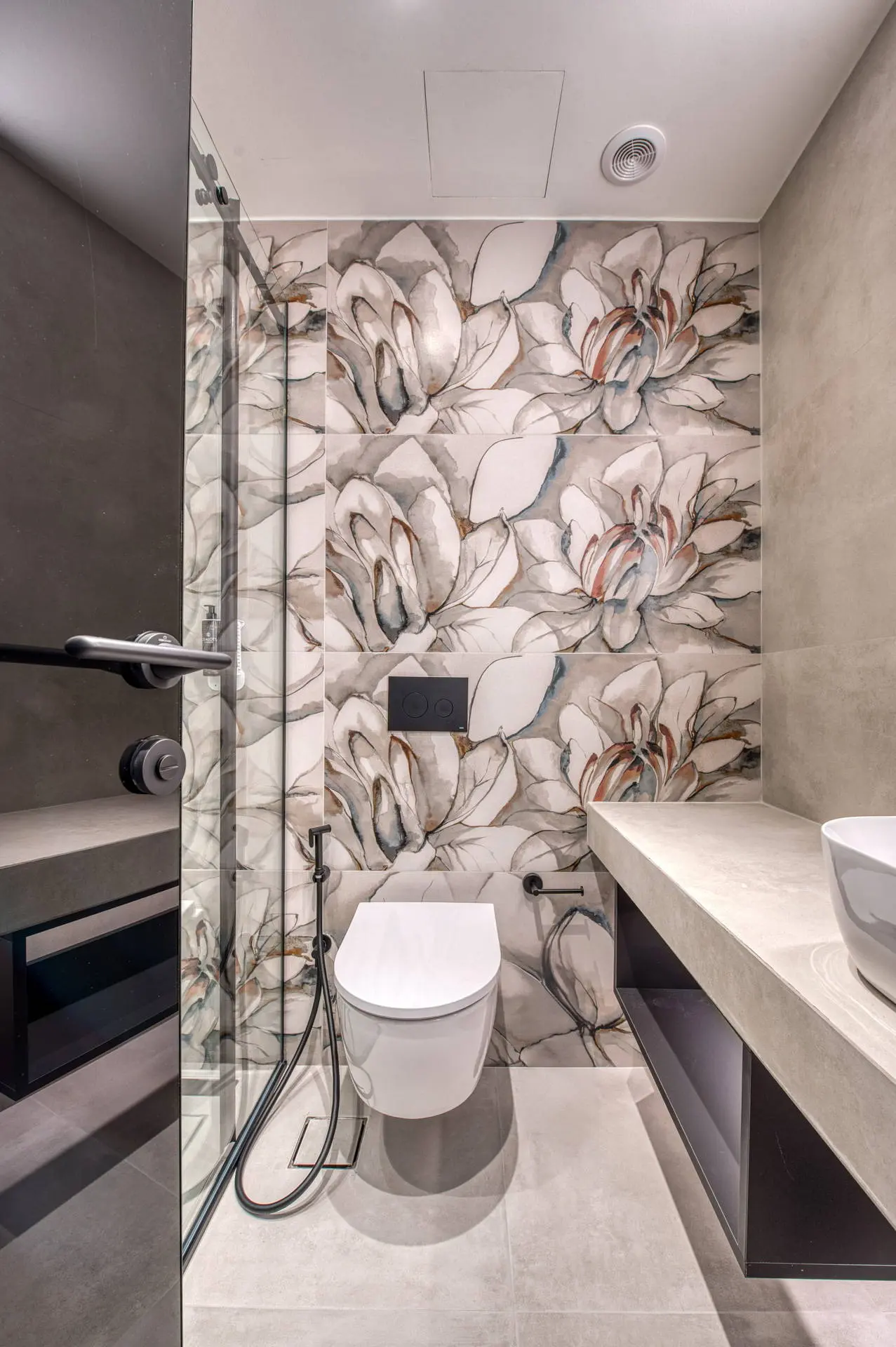 Income-Generating Property: 24 Studios in a Newly Constructed Building