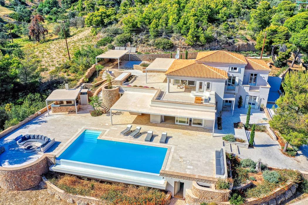 Stunning “Villa Magnifica” near the beach in Porto Heli, Argolida