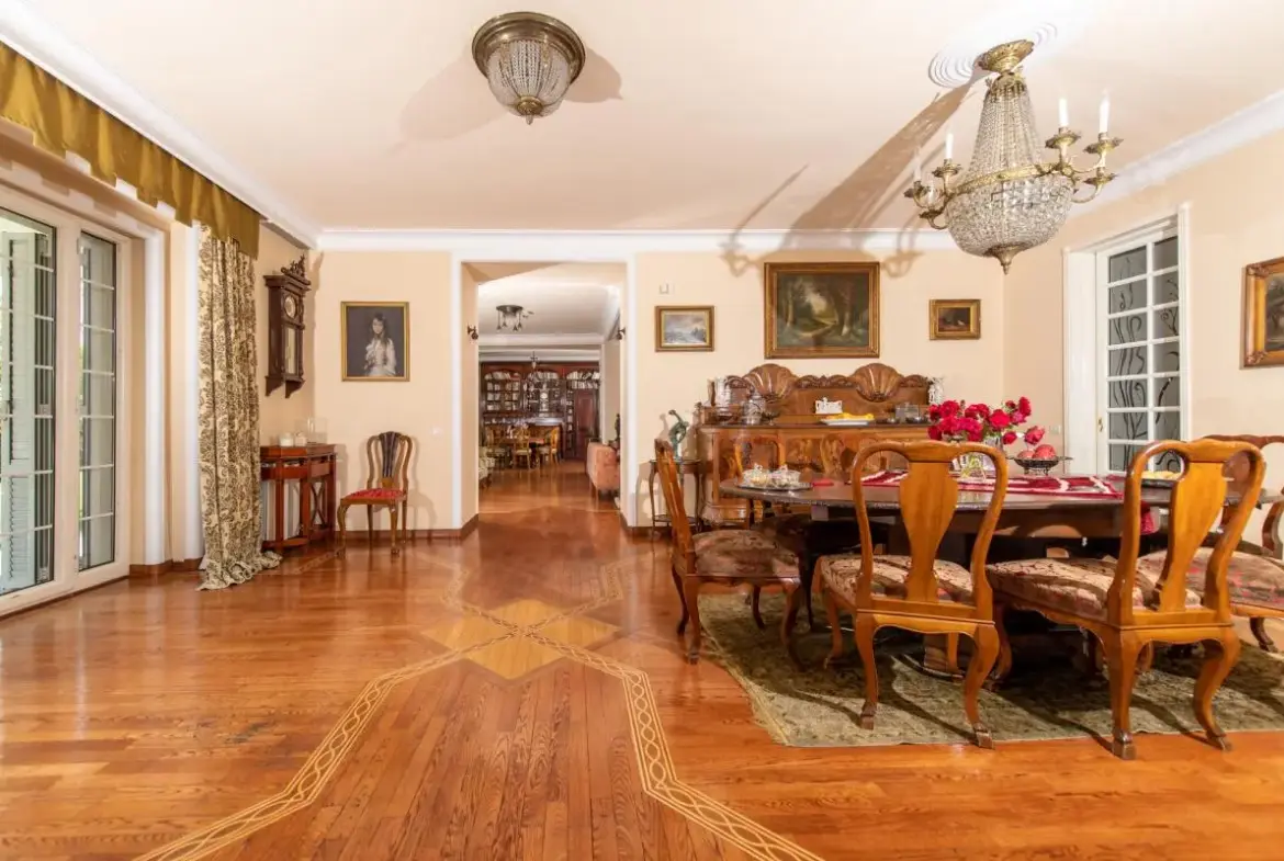 Family Villa in Dedinje