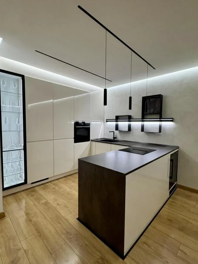 Elegant Four-Bedroom Apartment with Panoramic Views in the Wellport Residential Complex