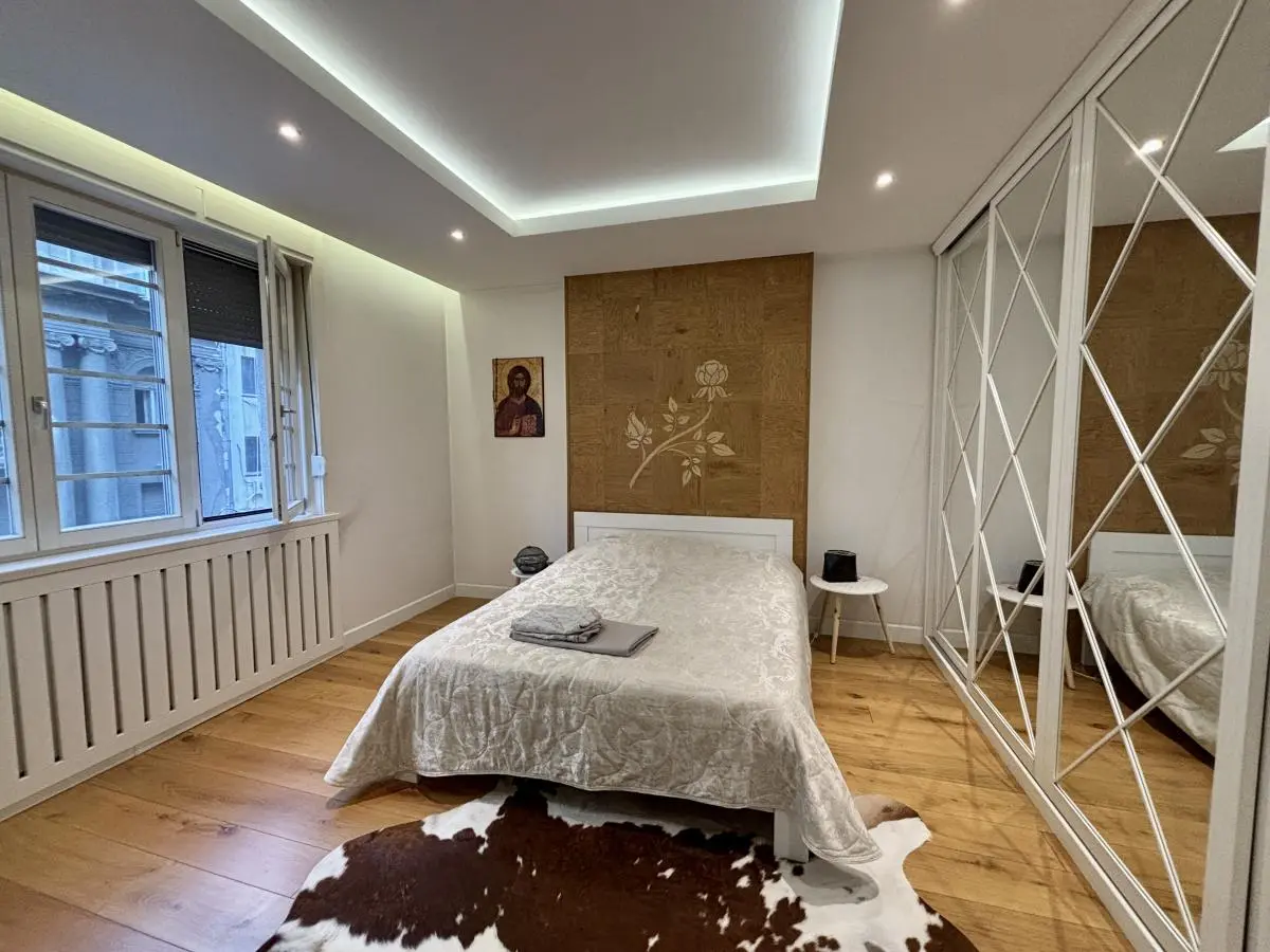 Prefinjen salonac u Kosovskoj ulici
