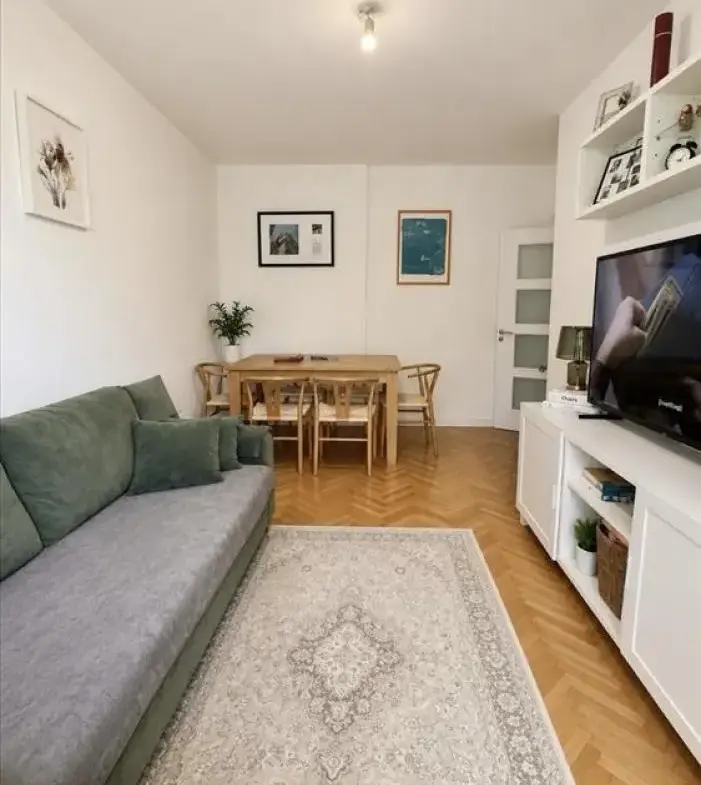 Cozy Two-Bedroom Apartment on Gospodara Vučića Street