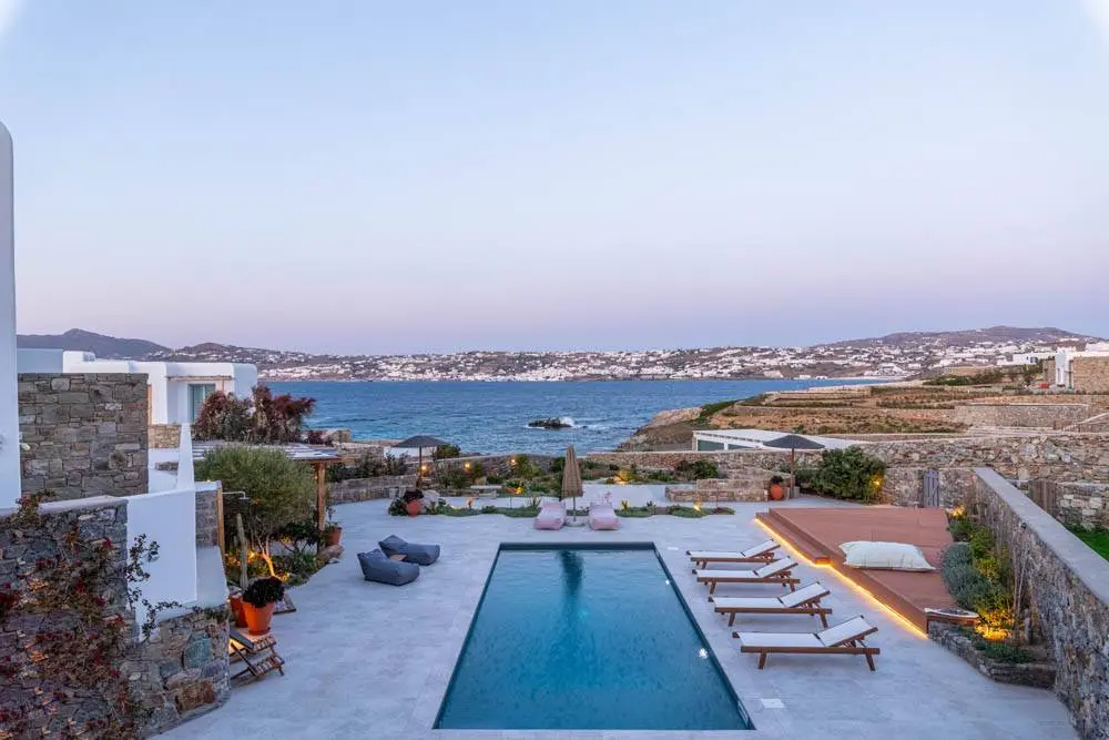 Villa with private beach access and Mykonos downtown views