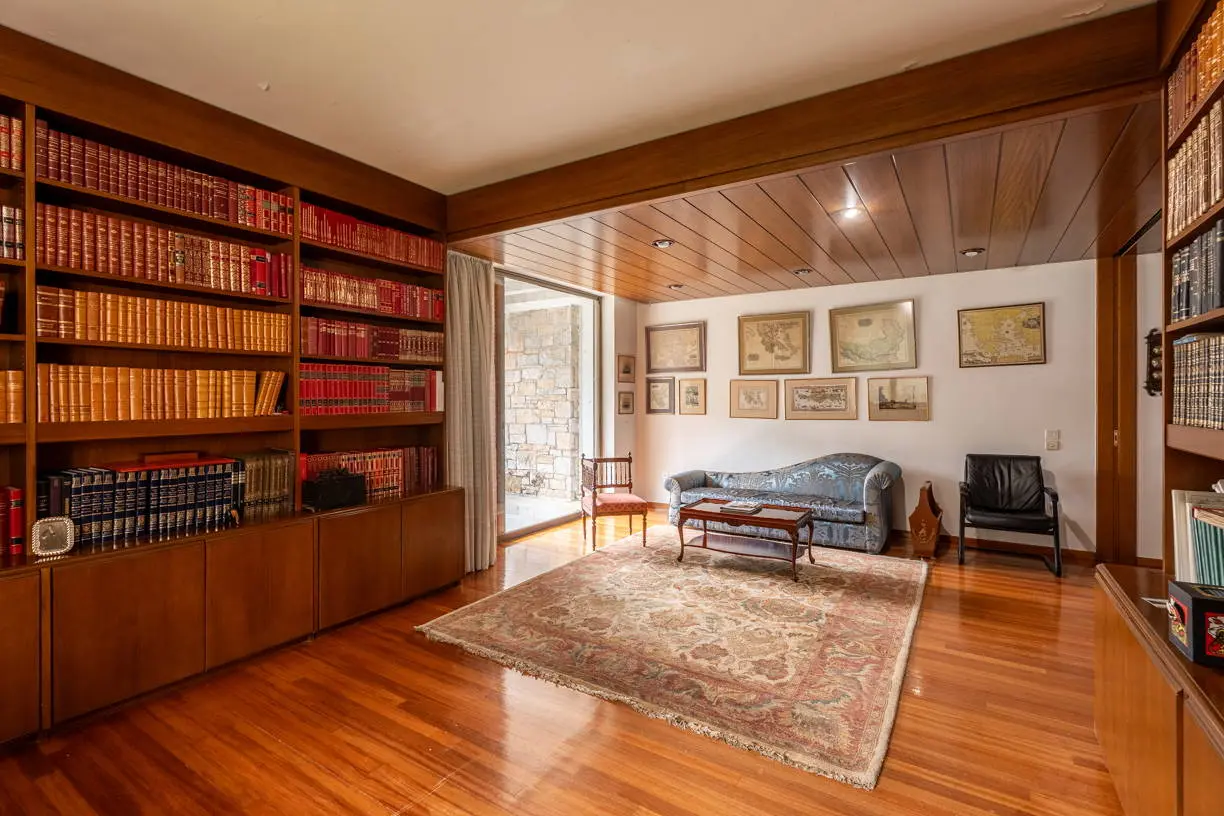 Remarkable mansion on a 5,093 sq.m. plot in Kefalari
