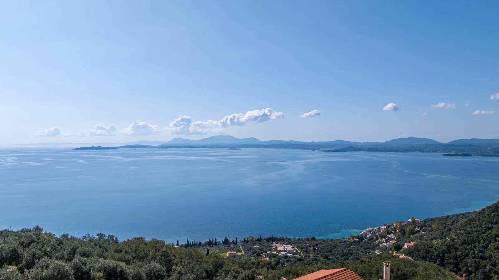 bh-19b65fb0863a Luxurious villa with pool and views in Vigglatouri, Corfu