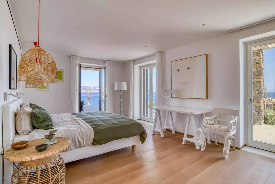 Beachfront Luxury Retreat Villa, Paros