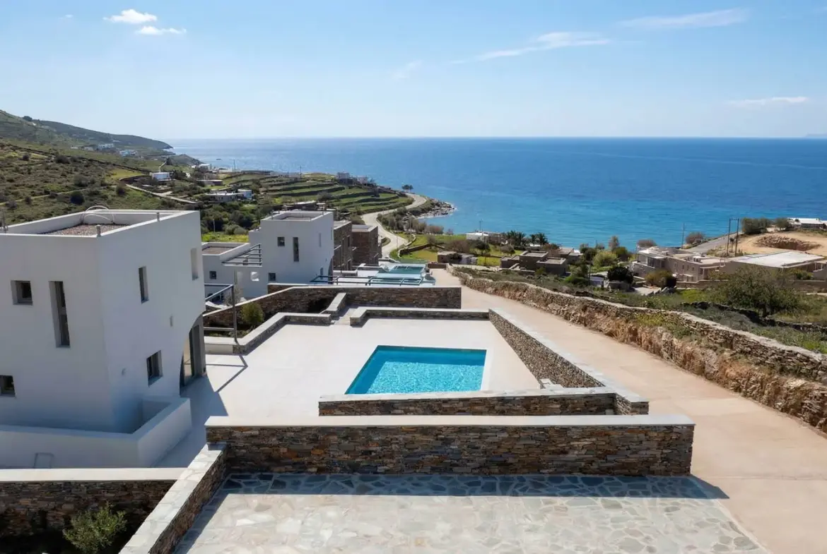 Complex of eight luxury villas with sea view in Koundouros, Kea