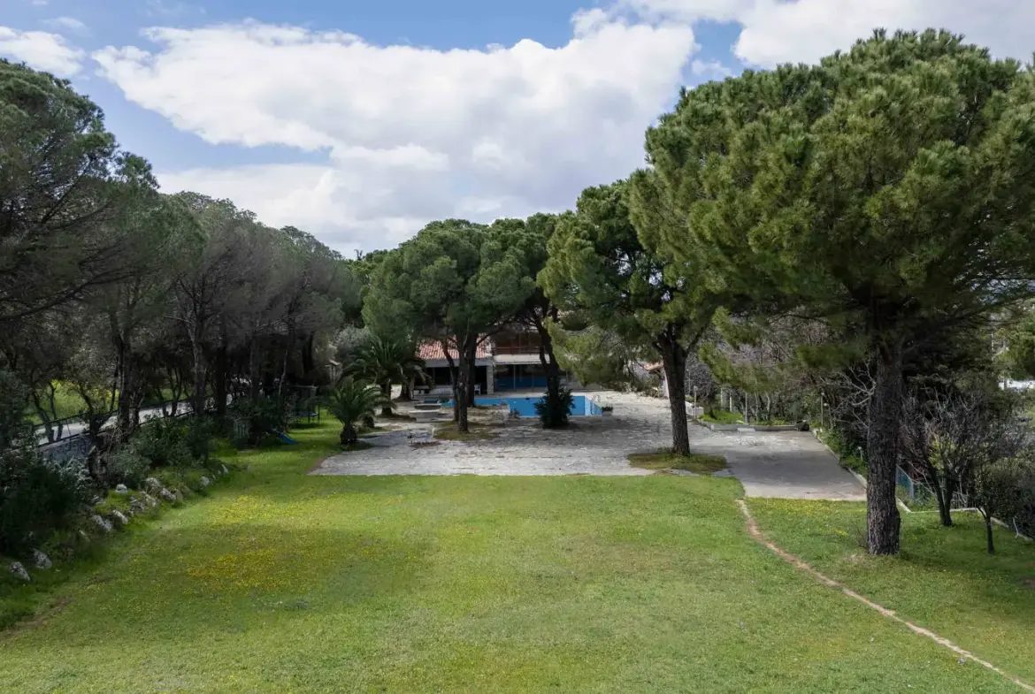 Remarkable mansion on a 5,093 sq.m. plot in Kefalari