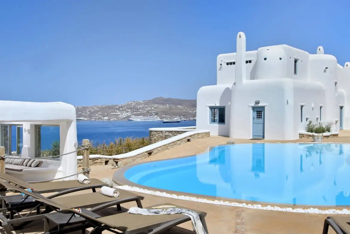 Private villa next to Soros beach, Antiparos