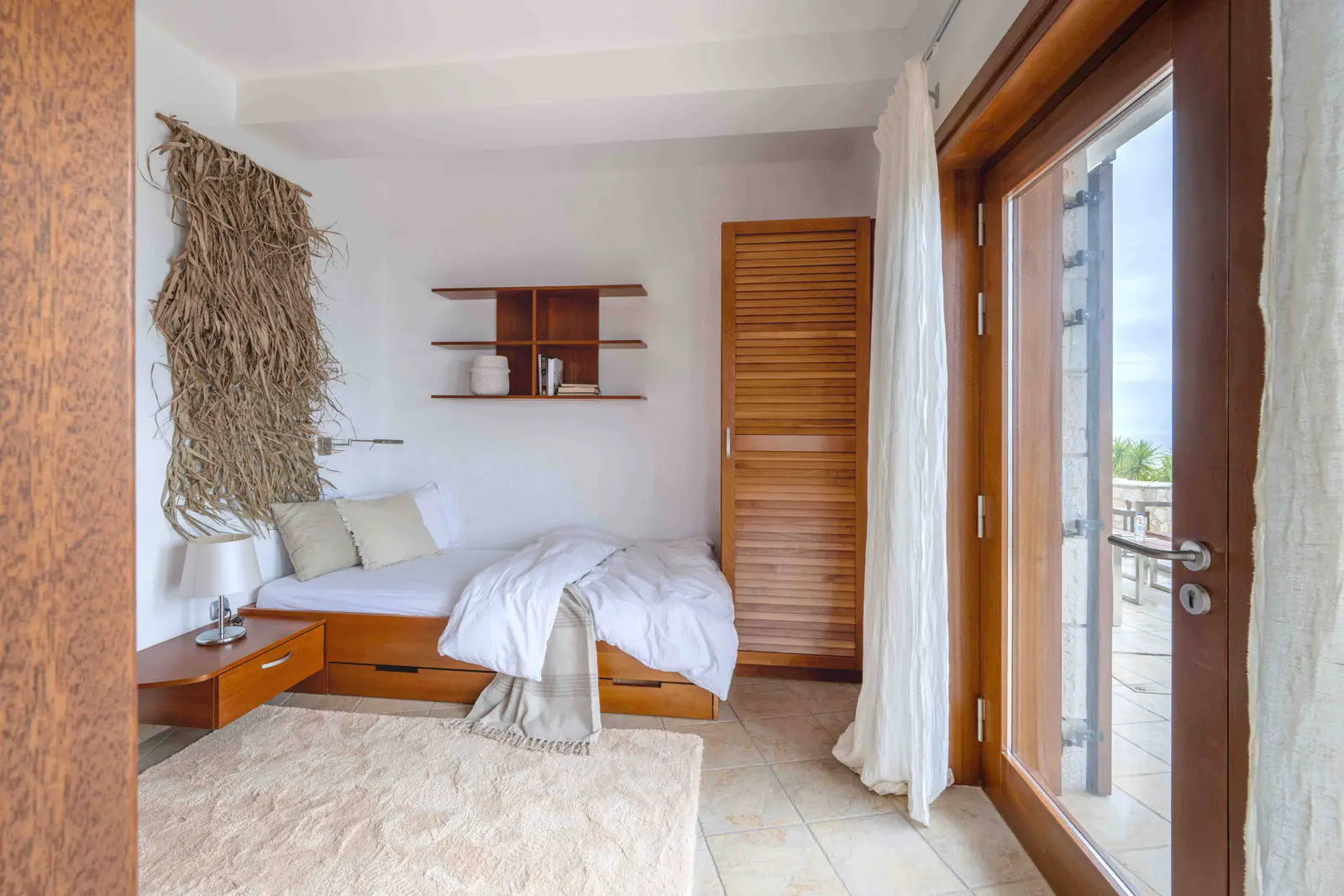 Seafront villa with spa and seafront maisonette with panoramic views in Pera Melana, Arcadia