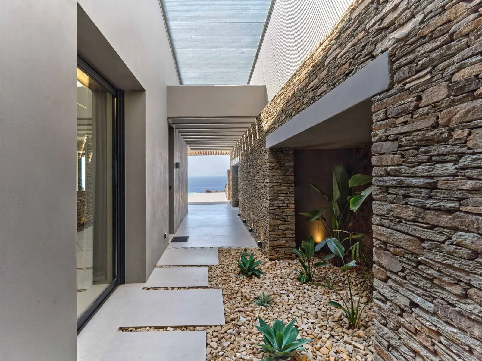 bh-20e67bf6657e Big Blue Estate – An architectural masterpiece in Andros