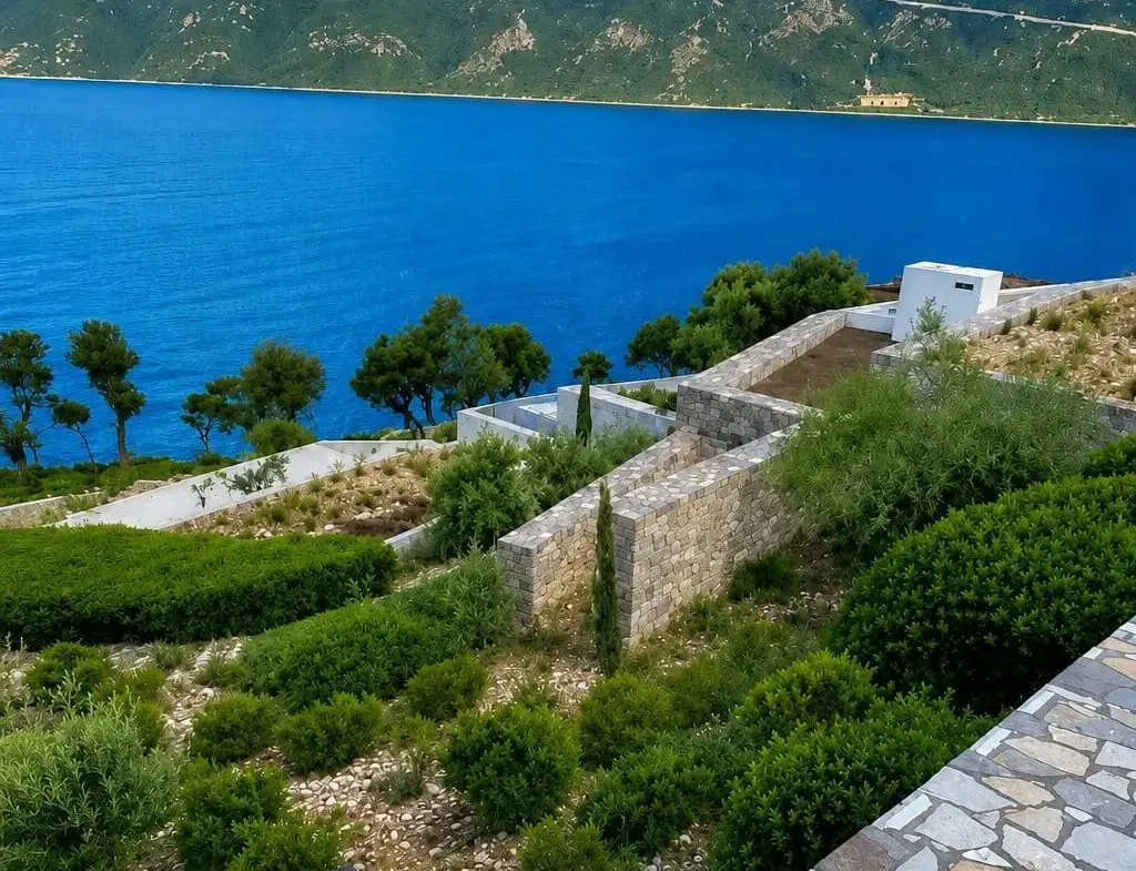 The awarded waterfront residence in Lefkada