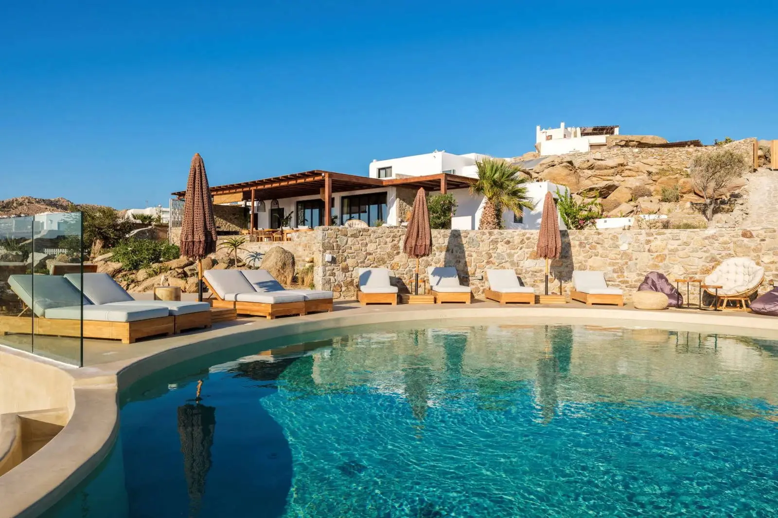 Aesthetic villa with panoramic sea views and infinity pool in Mykonos