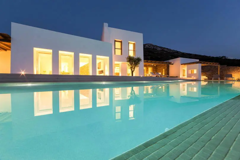 Exclusive 6 bedroom villa with stunning views and private pool in Paros