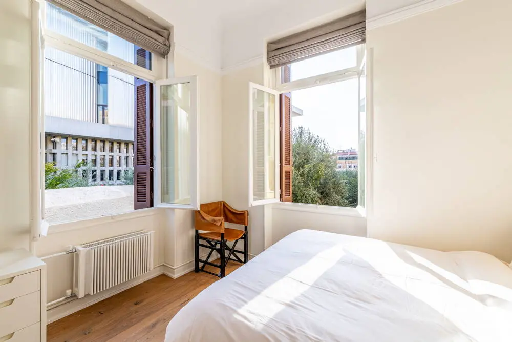 The Trophy Estate – A neoclassical residence overlooking the Acropolis