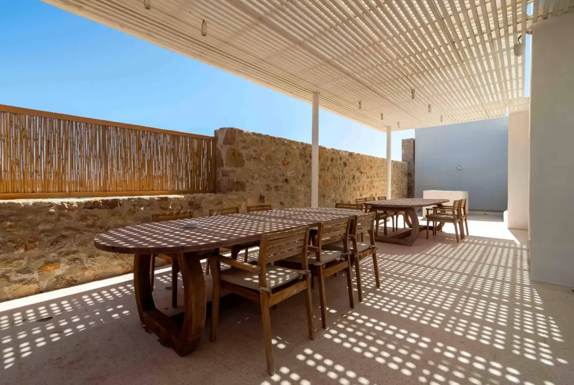 Luxurious New Seaside Villa in Agioi Anargyroi, Naoussa Paros