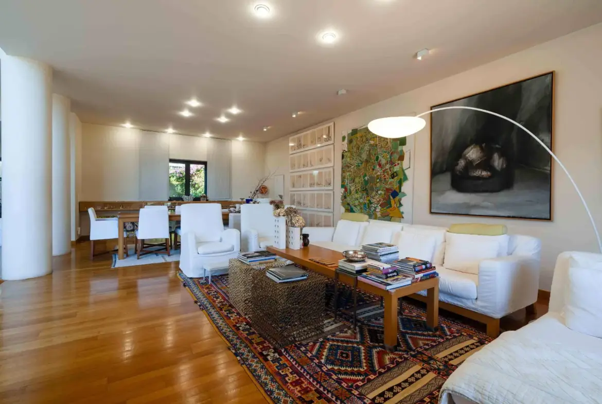 High aesthetic detached house with pool in Upper Voula