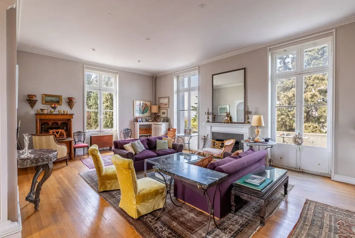 Historic mansion on a 2,260 sq.m. plot