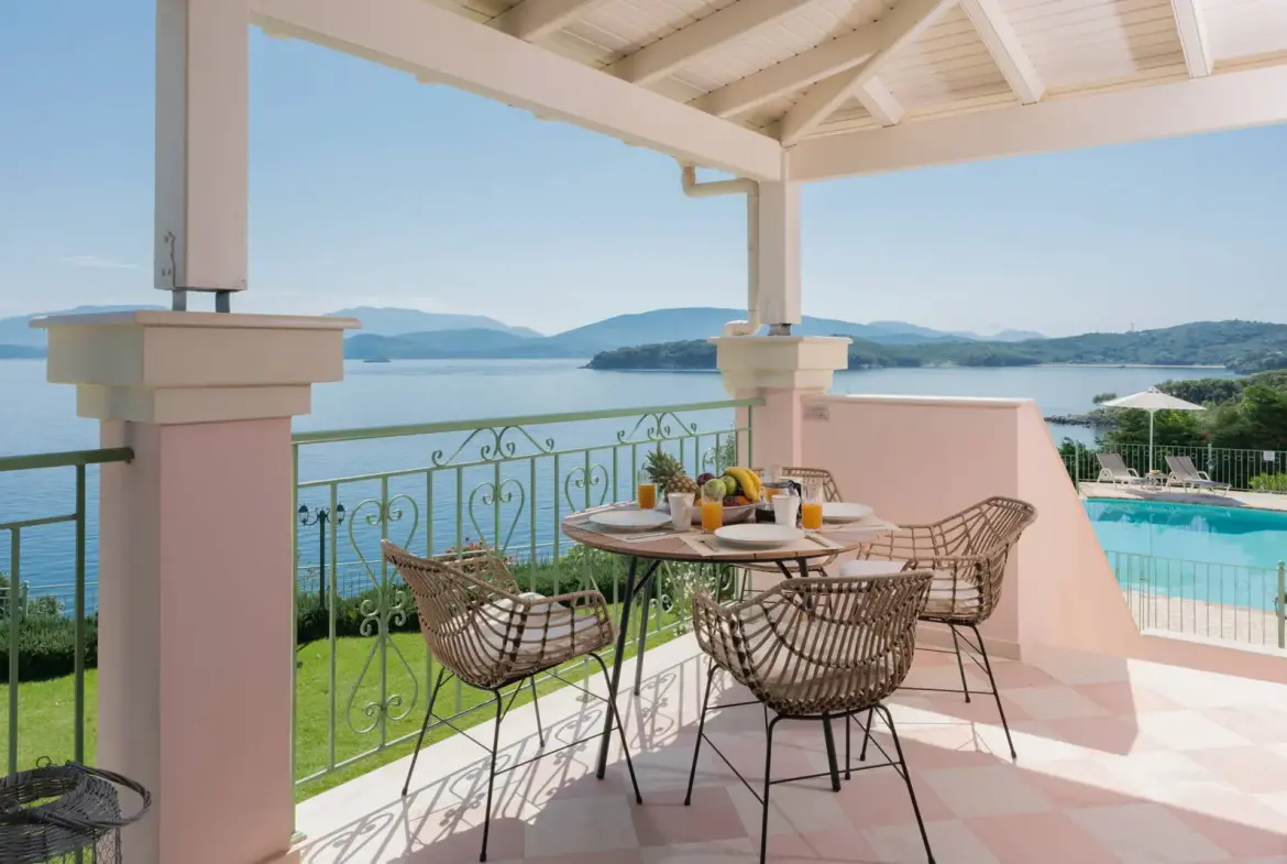 Luxury 3-villa estate with sea views & pool in Kassiopi, North Corfu