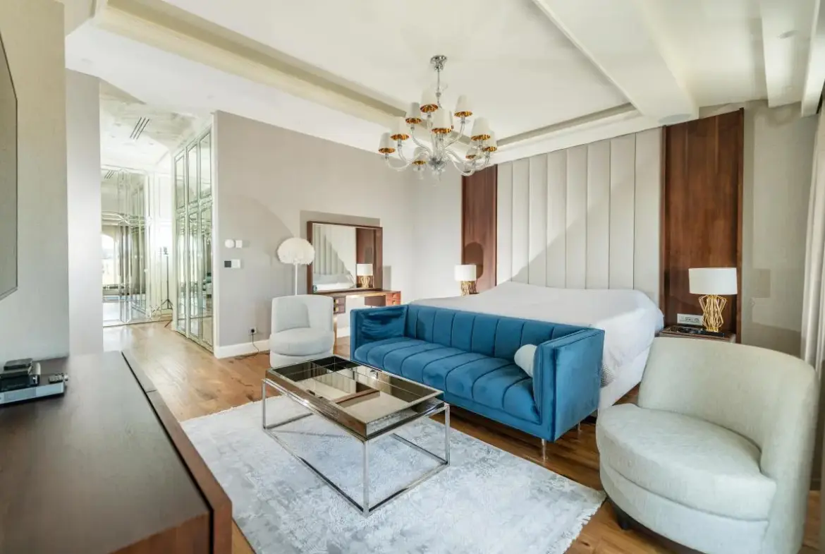 Penthouse in the Diplomatic Quarter with Panoramic Views