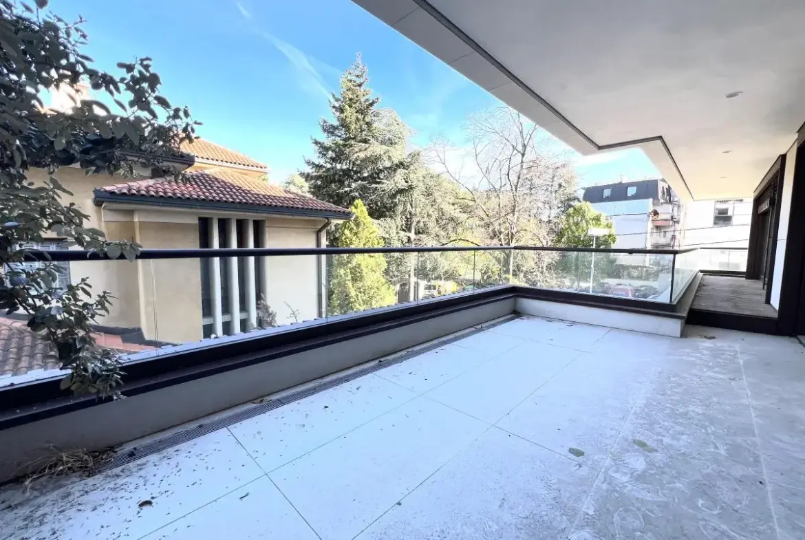 New development with 3 bedrooms and a private gym