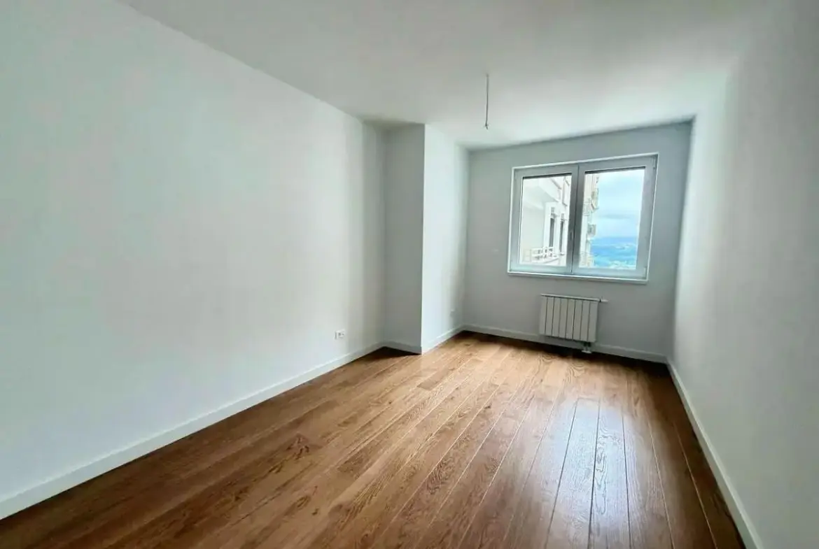 Three-Bedroom Apartment with Panoramic Views in the New Silva Vidikovac Complex
