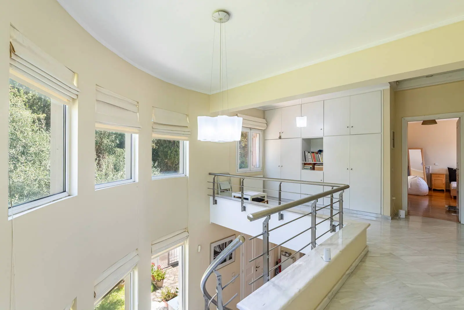 Distinguished residence with pool in Corfu suburbs