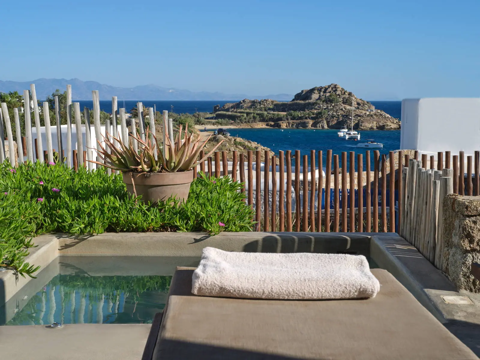 7 Bedroom Residence with unparalllel views in Mykonos