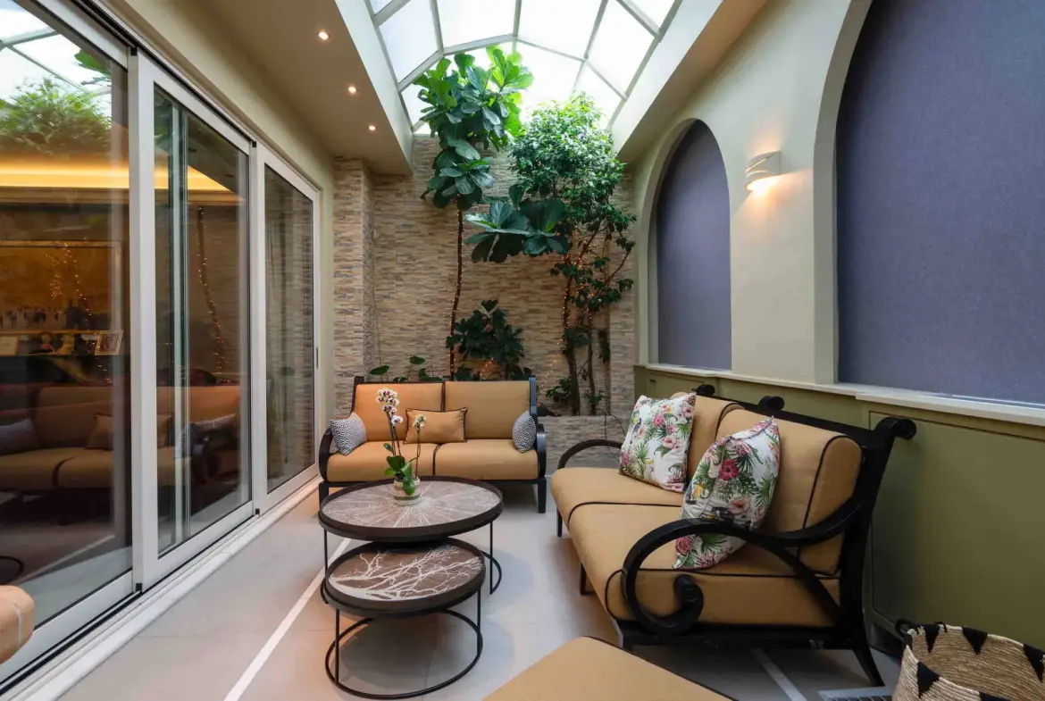 Prestigious 4-storey detached house