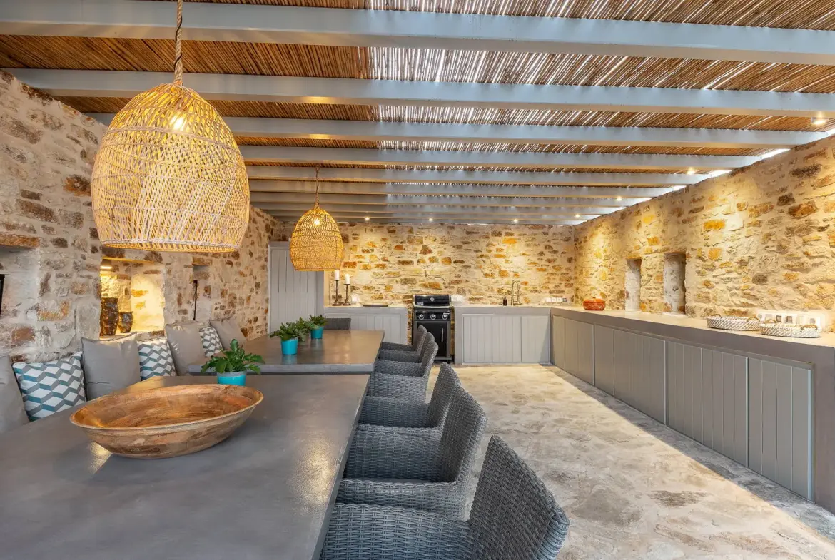 Exclusive Mediterranean estate in Antiparos with panoramic views