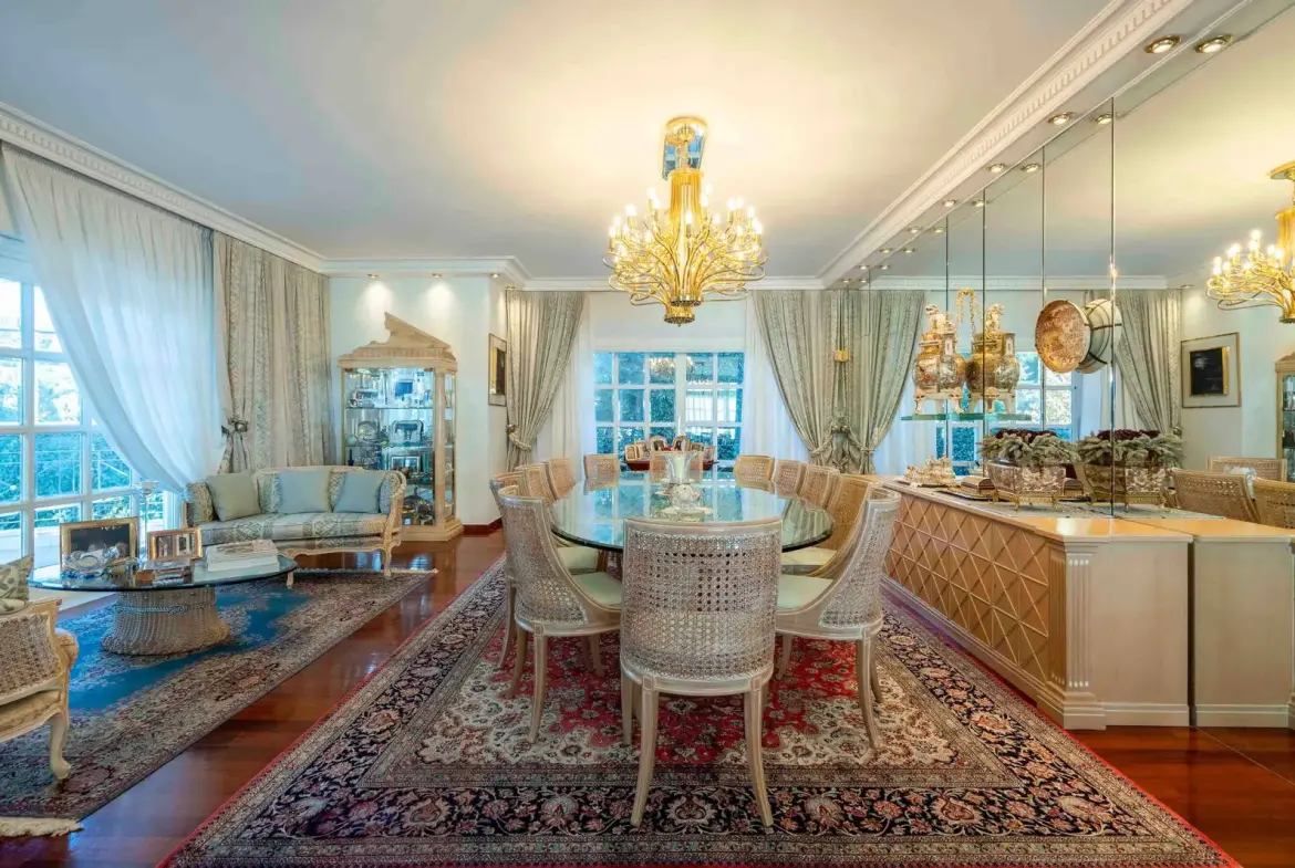 Luxury family residences in a prime location, Ekali