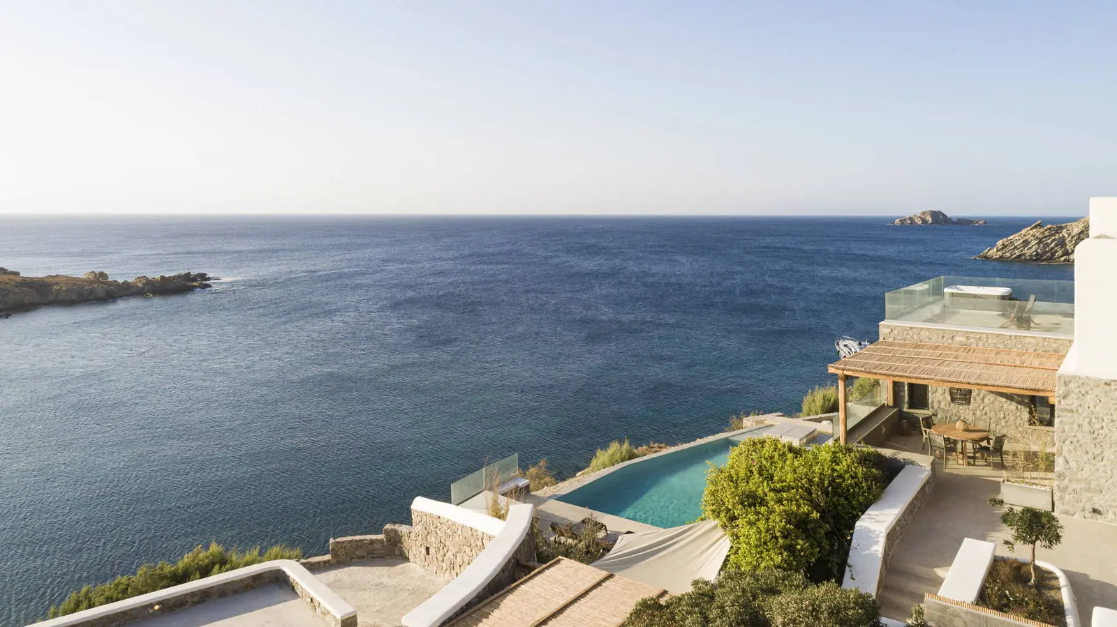 bh-322e7c7d8c1f Exclusive waterfront 6-Bedroom villa in a private gated community in Mykonos