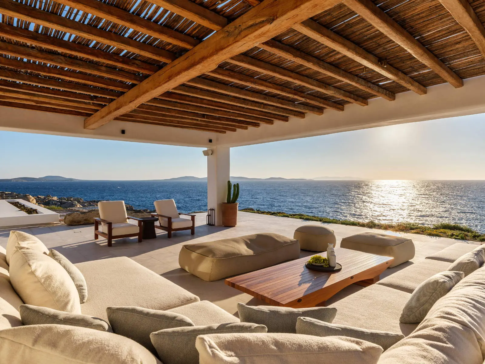 bh-328fb5f5f500 Seafront villa with private beach access and sunset views in Mykonos