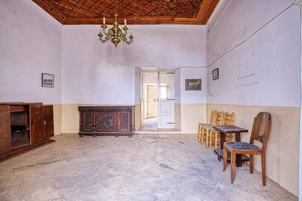 Historic mansion with approved development potential in Spetses