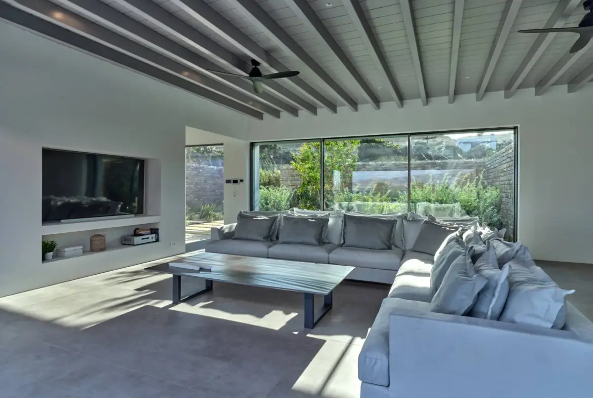 Ultimate luxury seafront villa with infinity pool in Antiparos