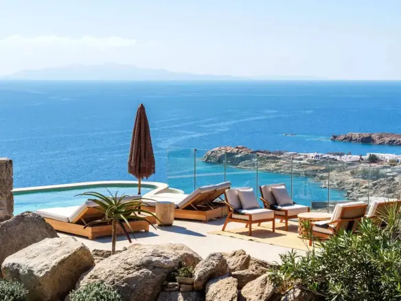 Aesthetic villa with panoramic sea views and infinity pool in Mykonos