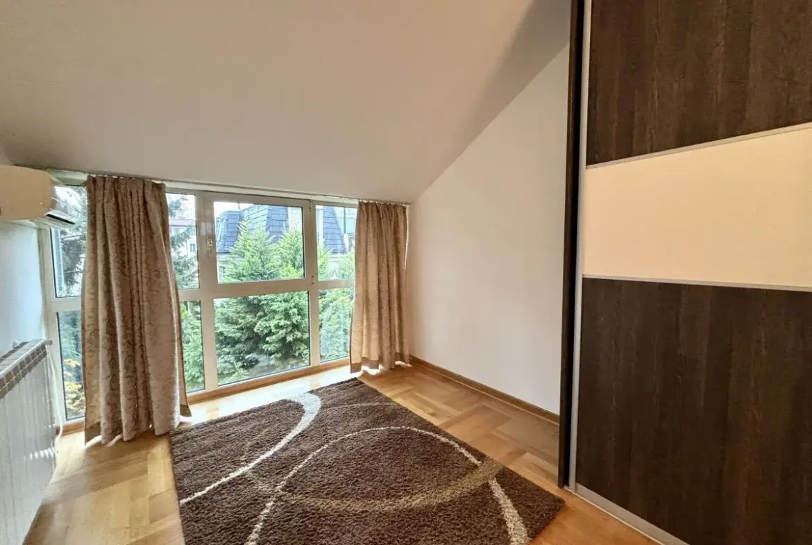 Senjak – an elegant 4-bedroom apartment