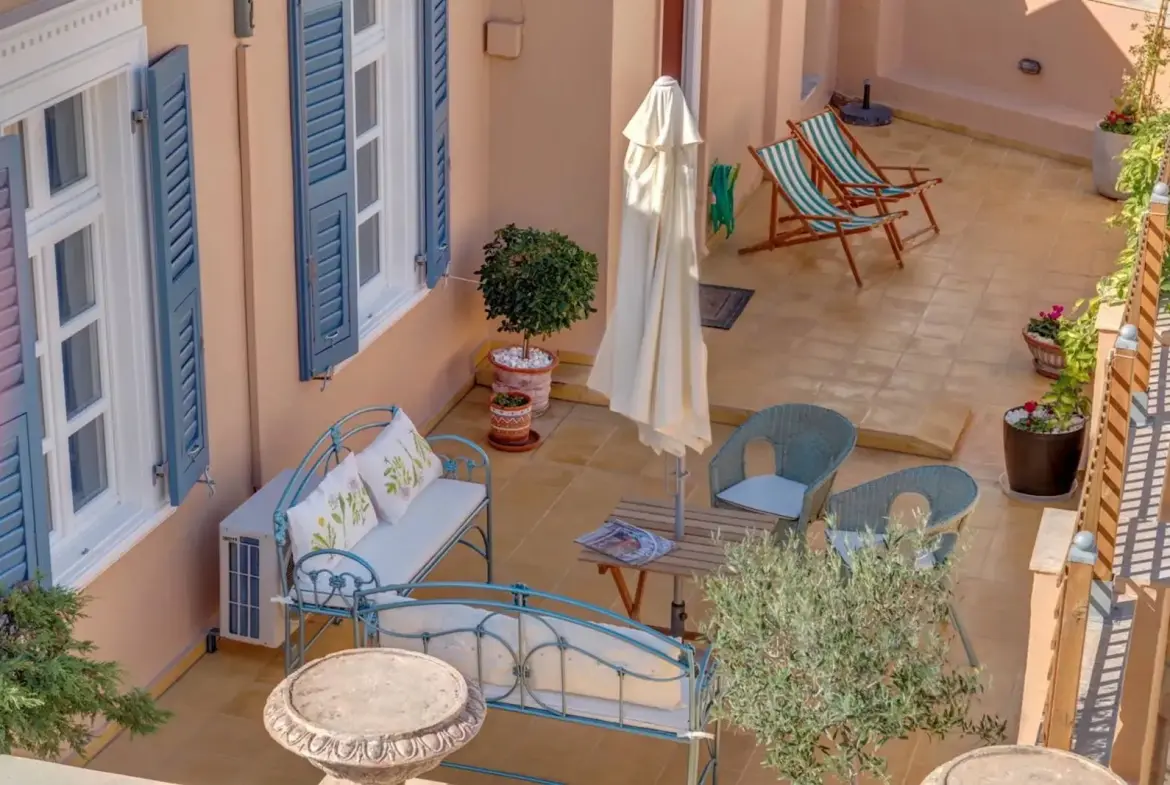 Historic Monument Villa in Ermoupolis, Syros