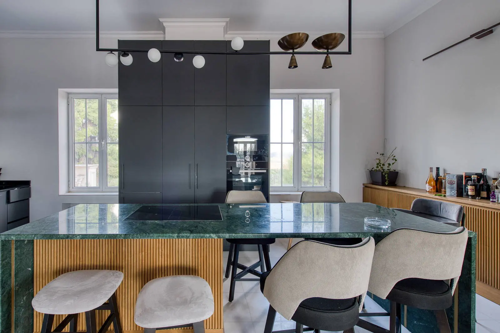 Investment villa with panoramic views and an indoor pool