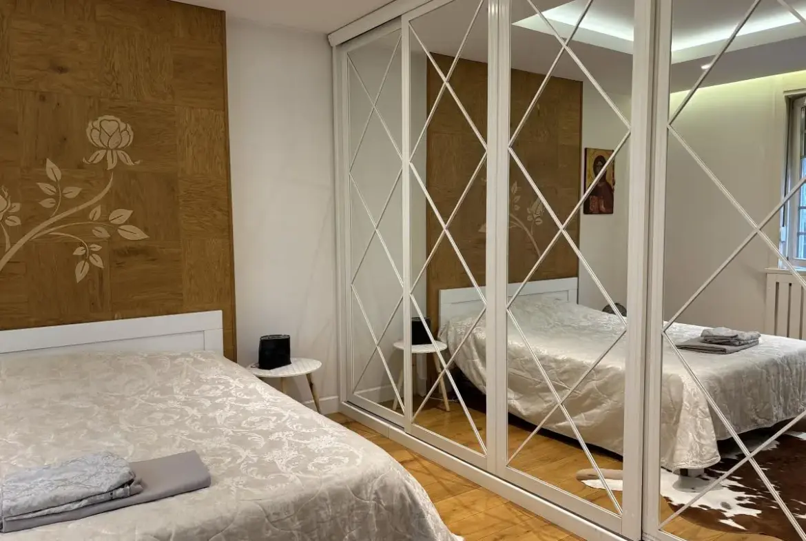Prefinjen salonac u Kosovskoj ulici