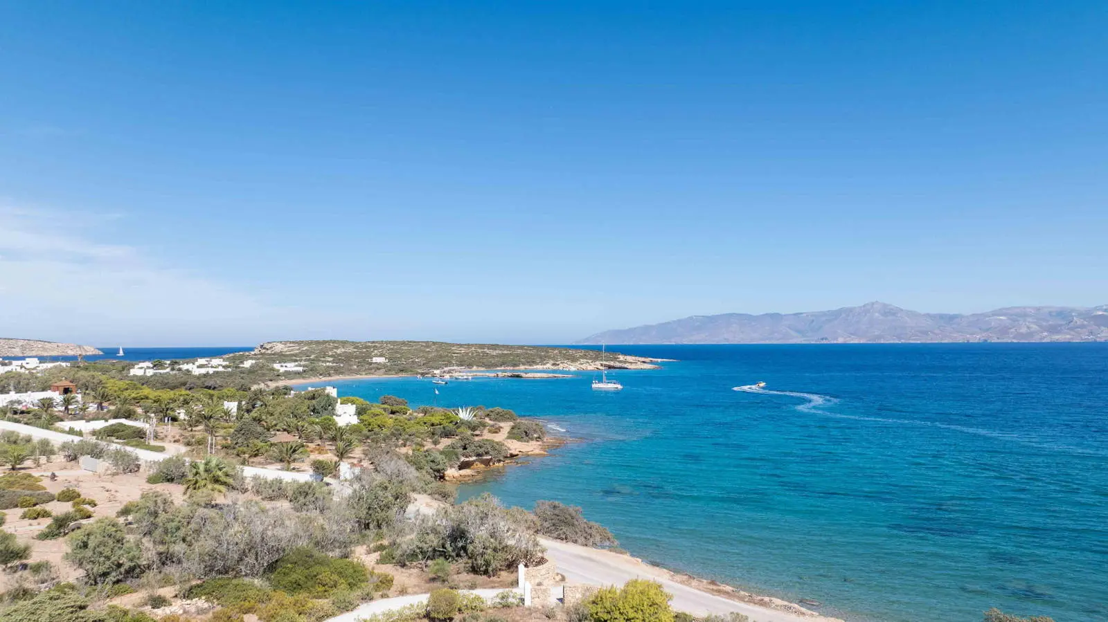 bh-382bf77424b6 Unique Seaside Villa with Pool in Santa Maria, Paros