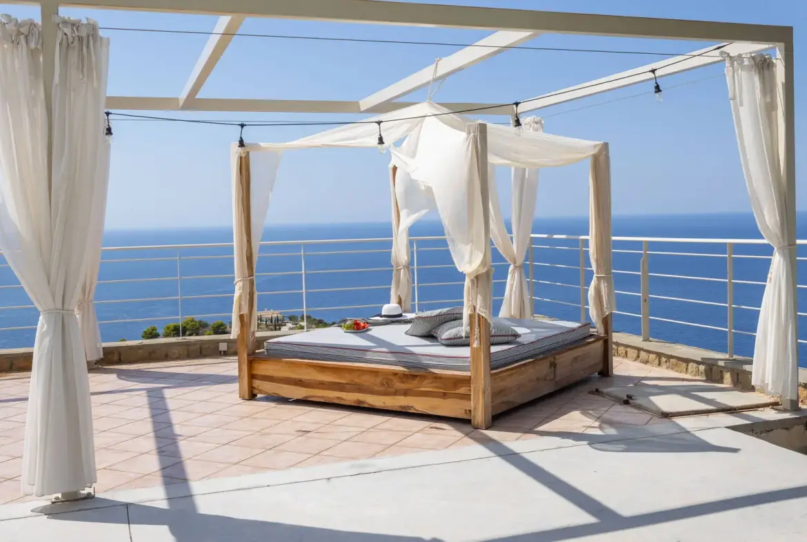 Luxury 560 sqm villa with private pool and complete privacy in Koroni, Messinia
