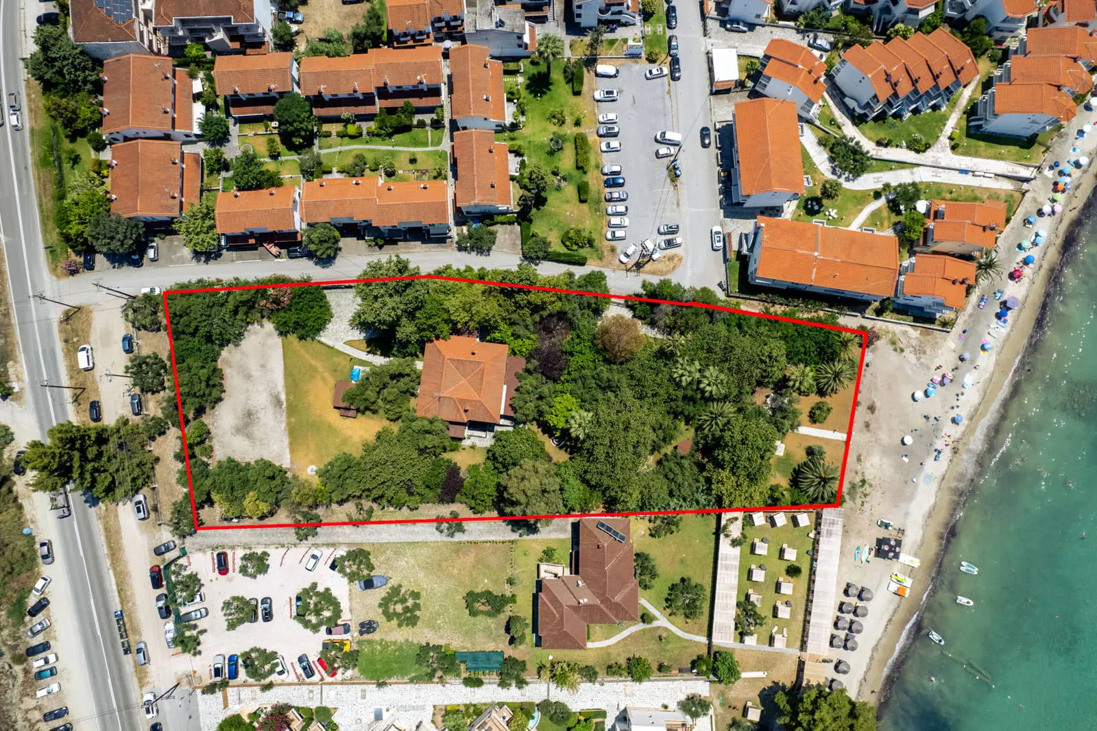 bh-385478e355df Beachfront investment property in Skala Fourkas
