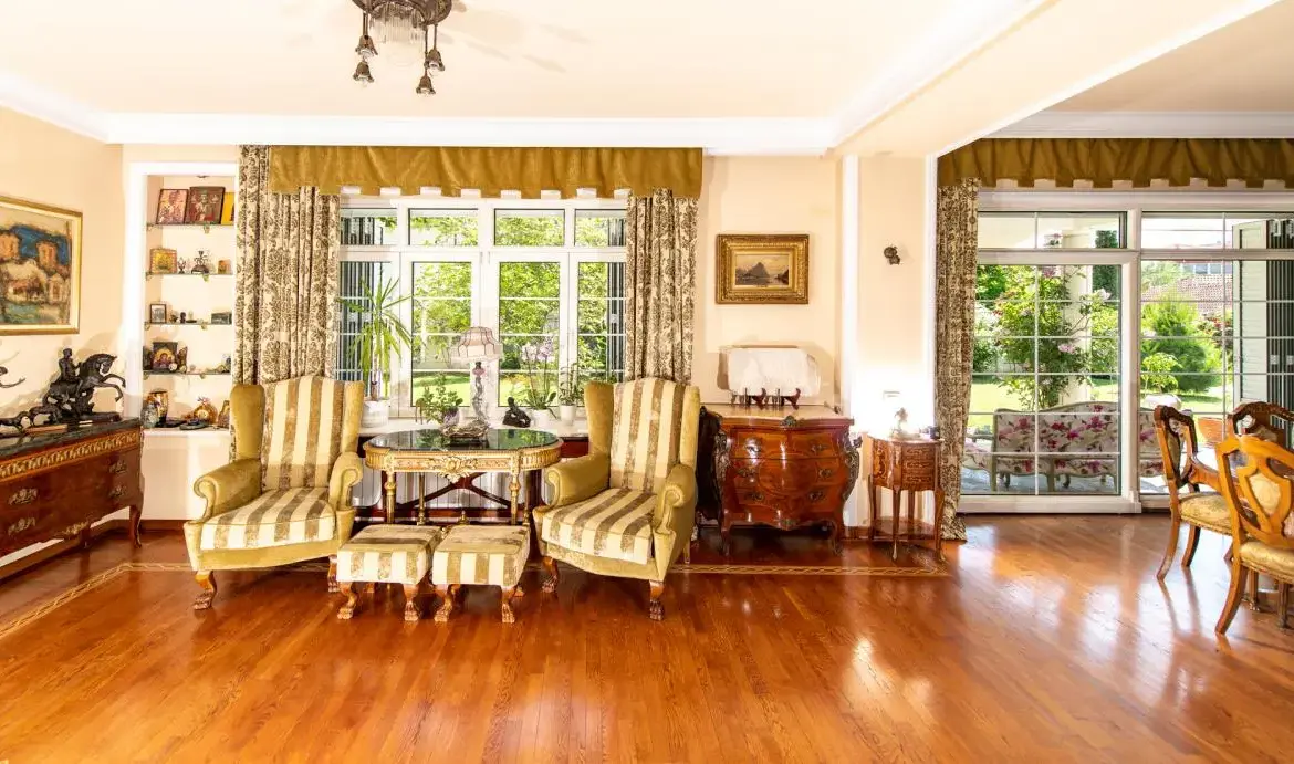 Family Villa in Dedinje