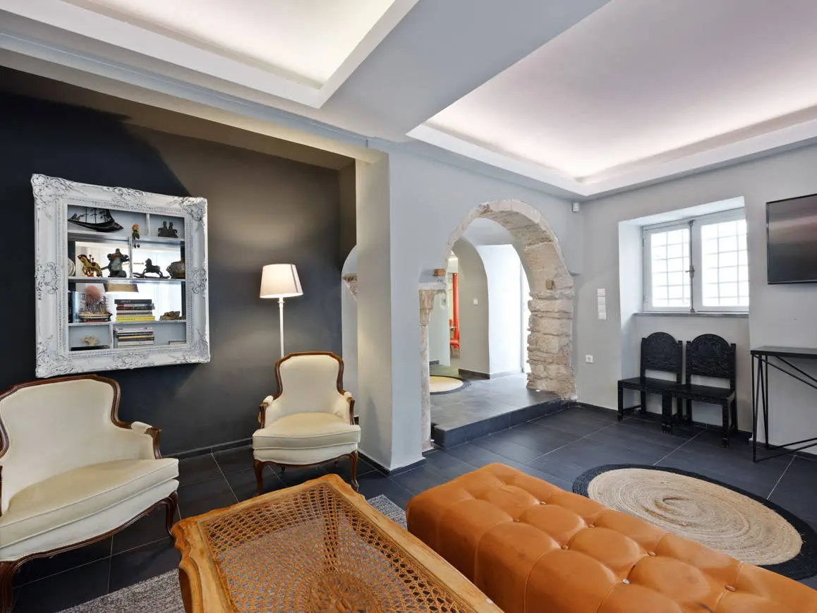Timeless and luxury house in Plaka