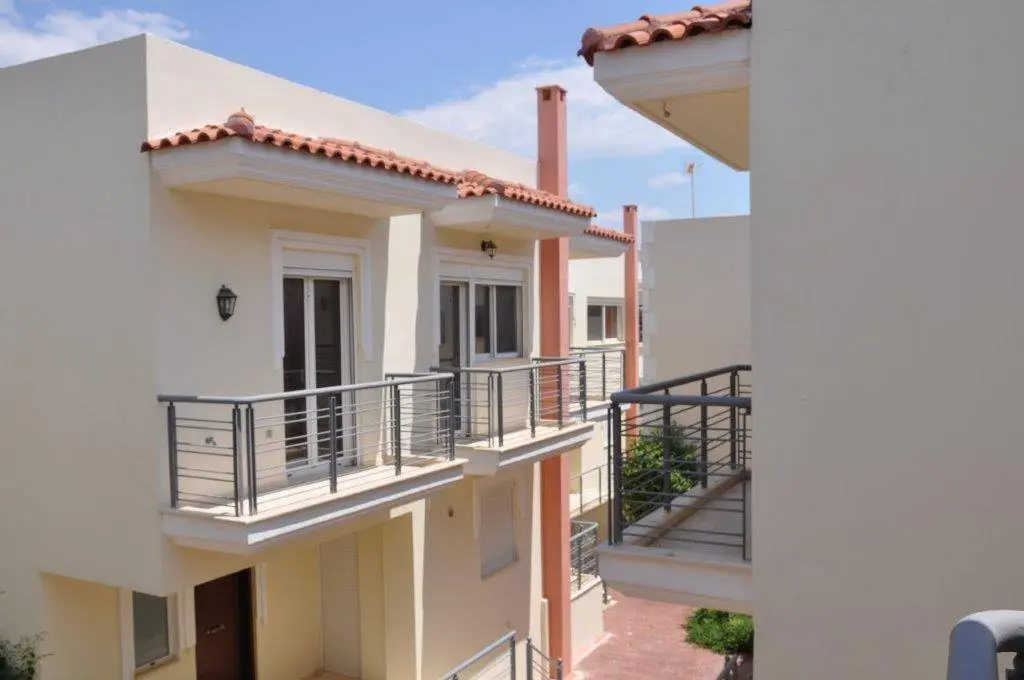 Complex of 13 luxury maisonettes in Kato Almiri, Corinthia