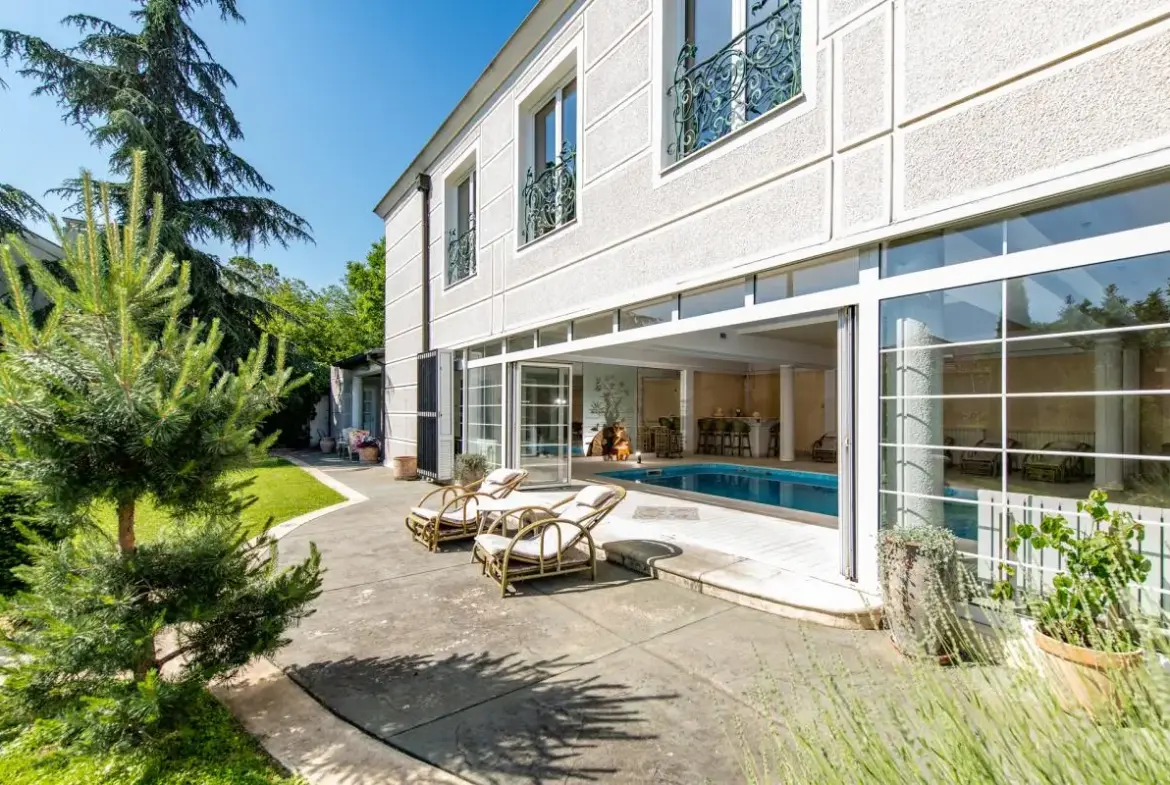 Family Villa in Dedinje