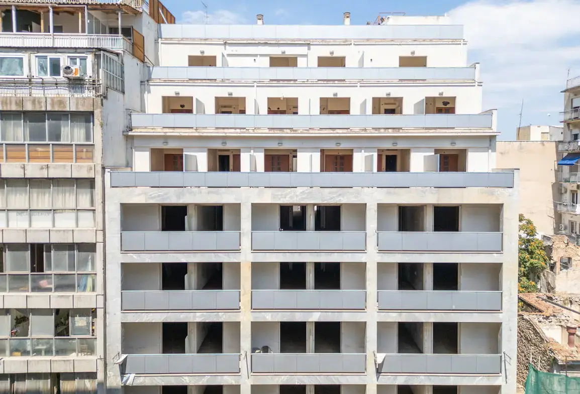 Unique property of exceptional size in a prime location, suitable for Golden Visa