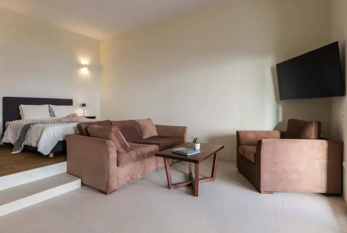 Antiparos exclusive villa with 5 private suites