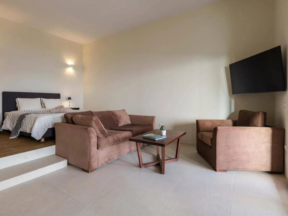 Antiparos exclusive villa with 5 private suites